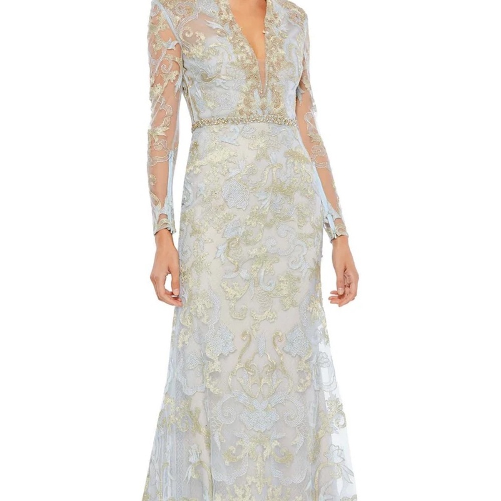 Mac Duggal Queen Anne Neckline Elegant Lace Evening Gown SALE PRICE TODAY 4/2/26